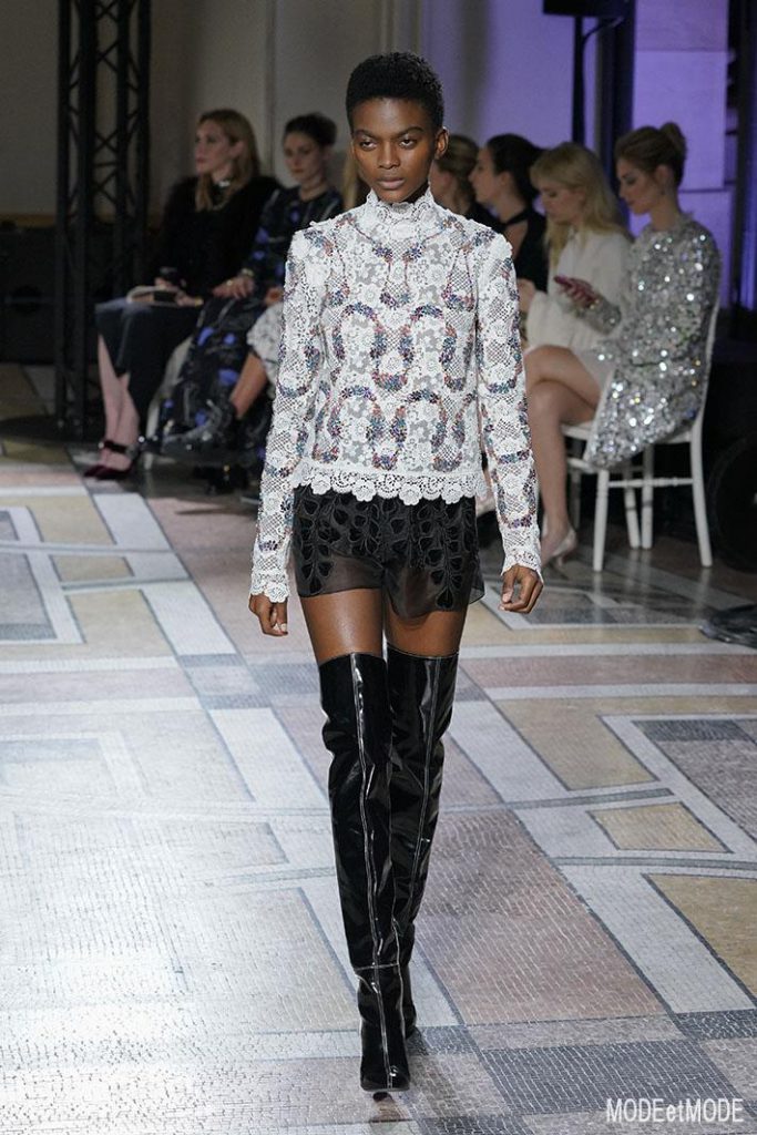 giambattista-valli_ss18hc_020
