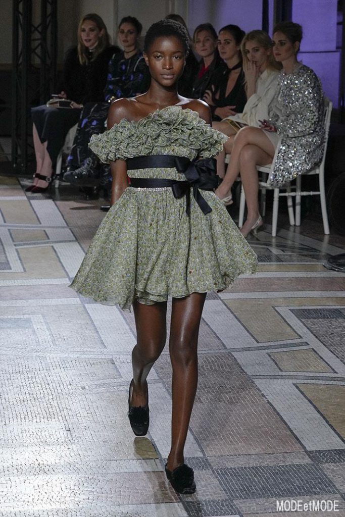 giambattista-valli_ss18hc_023