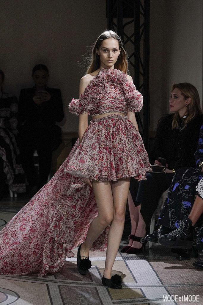 giambattista-valli_ss18hc_026