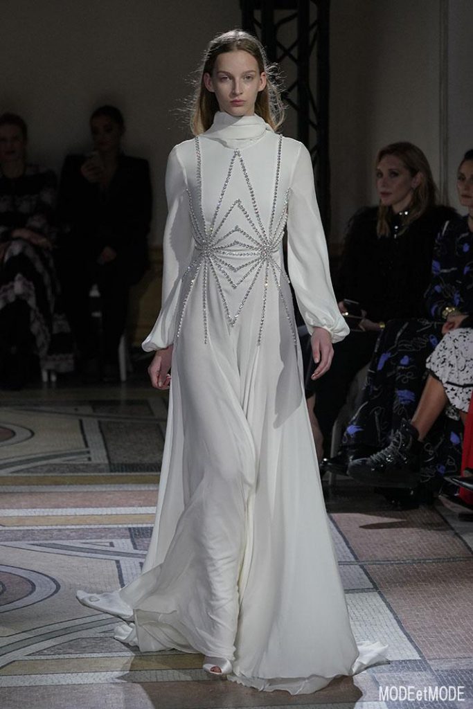 giambattista-valli_ss18hc_035