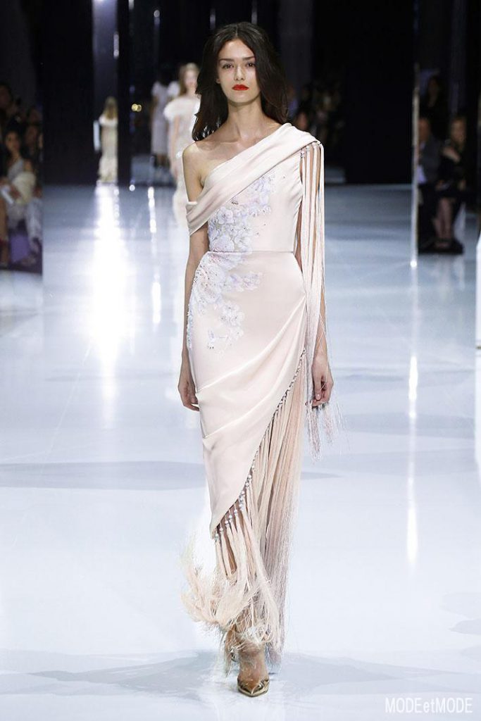 Ralph & Russo : Runway – Paris Fashion Week – Haute Couture Fall/Winter 2016-2017