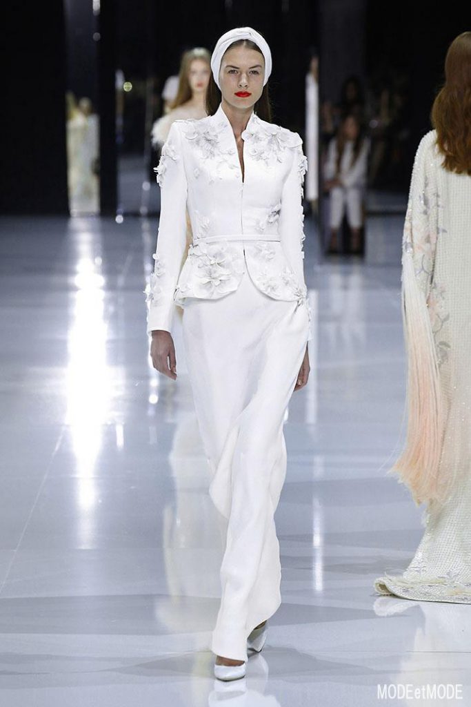 Ralph & Russo : Runway – Paris Fashion Week – Haute Couture Fall/Winter 2016-2017