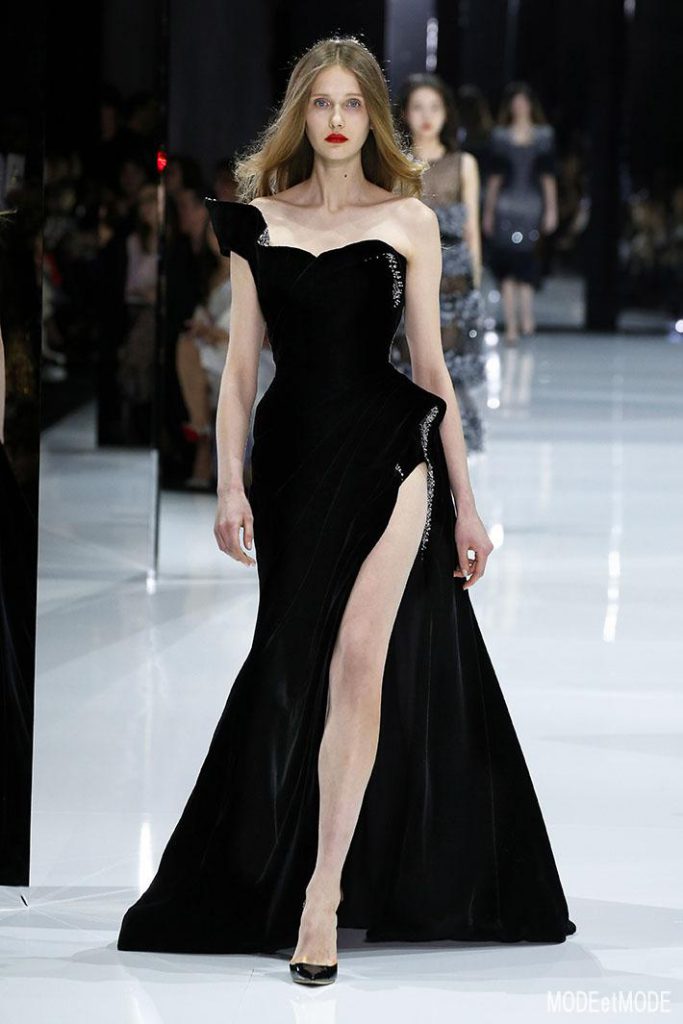 Ralph & Russo : Runway – Paris Fashion Week – Haute Couture Fall/Winter 2016-2017