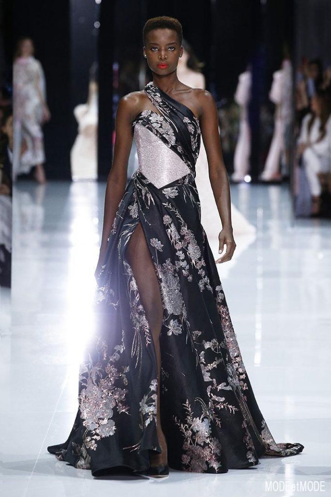 Ralph & Russo : Runway – Paris Fashion Week – Haute Couture Fall/Winter 2016-2017