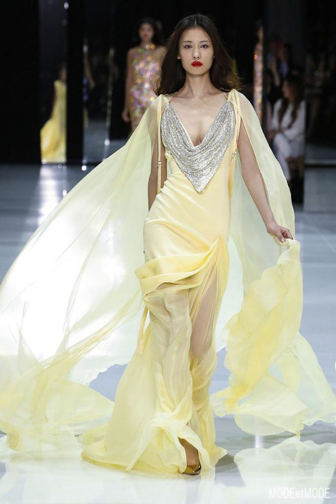 Ralph & Russo : Runway – Paris Fashion Week – Haute Couture Fall/Winter 2016-2017