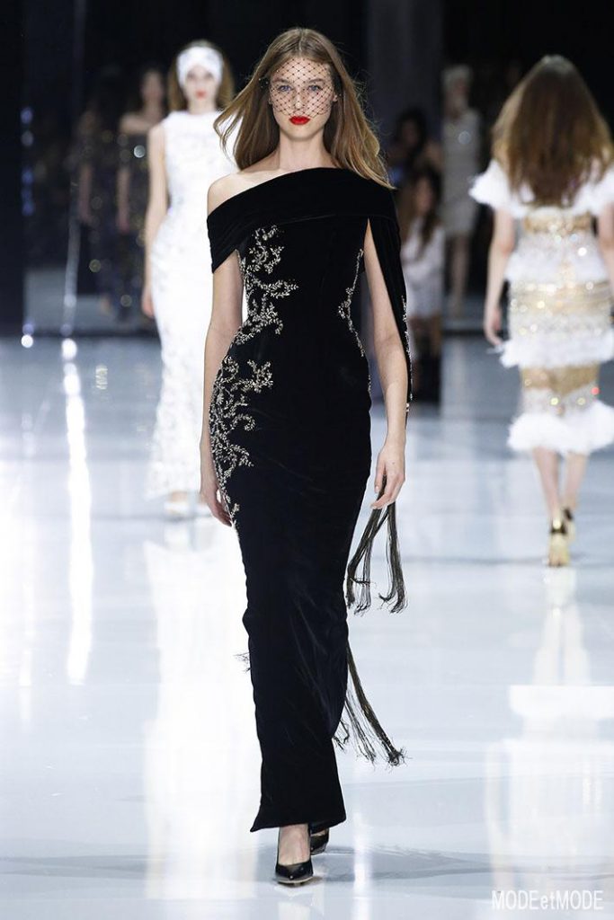 Ralph & Russo : Runway – Paris Fashion Week – Haute Couture Fall/Winter 2016-2017