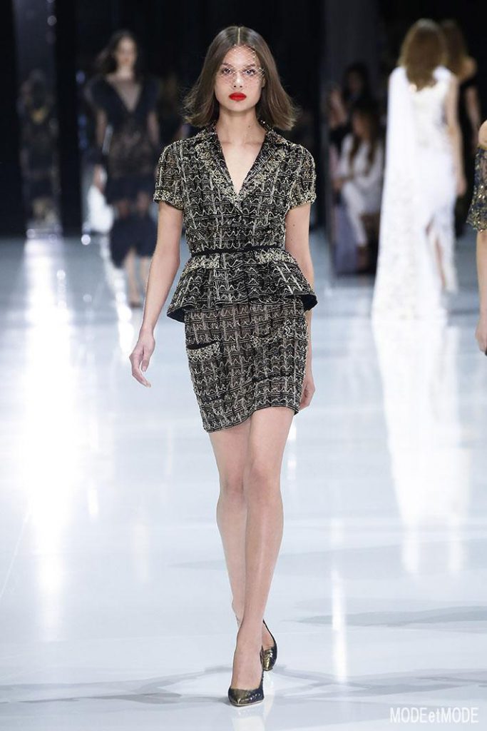Ralph & Russo : Runway – Paris Fashion Week – Haute Couture Fall/Winter 2016-2017