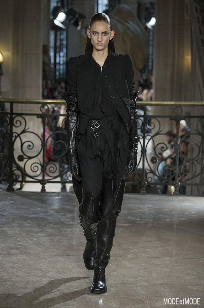 ann_demeulemeester_aw18_004