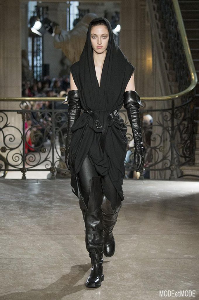 ann_demeulemeester_aw18_006