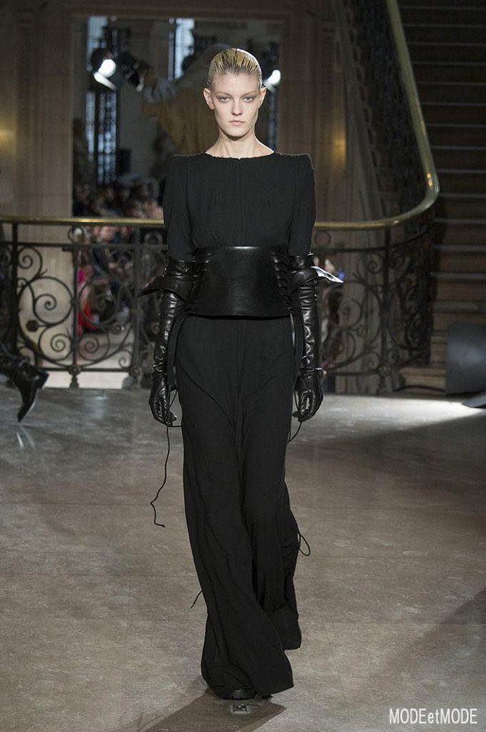 ann_demeulemeester_aw18_010