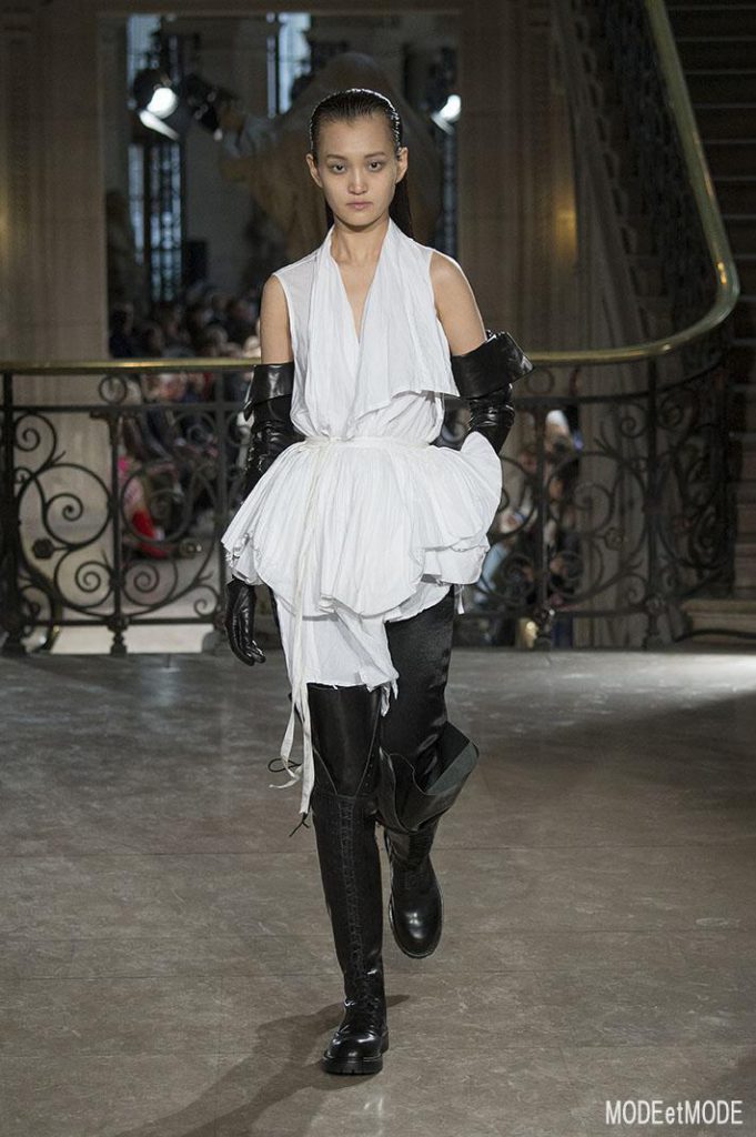 ann_demeulemeester_aw18_023
