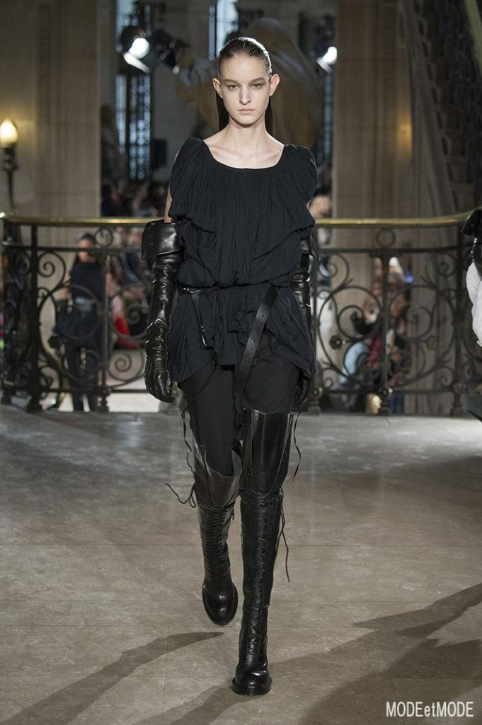 ann_demeulemeester_aw18_027