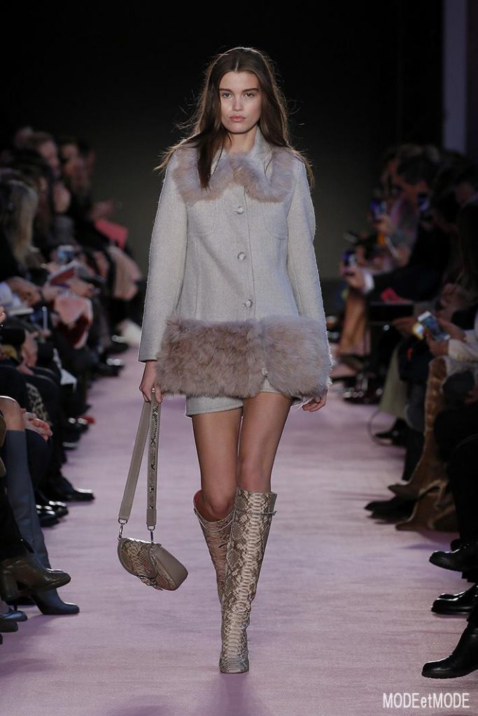 blumarine_aw18_001