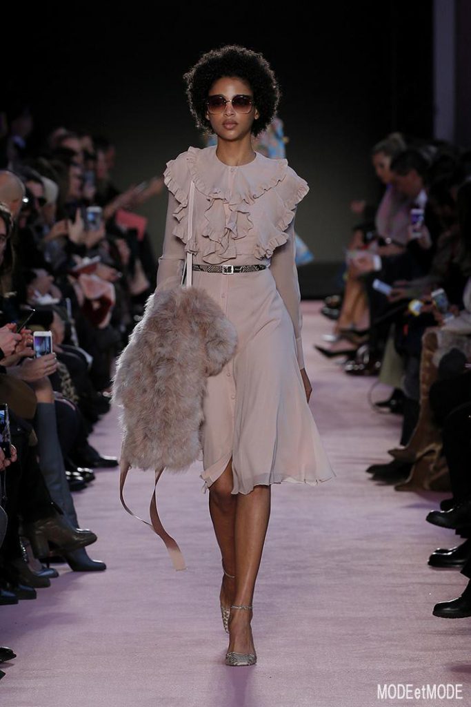 blumarine_aw18_002