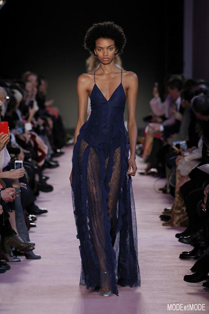 blumarine_aw18_032