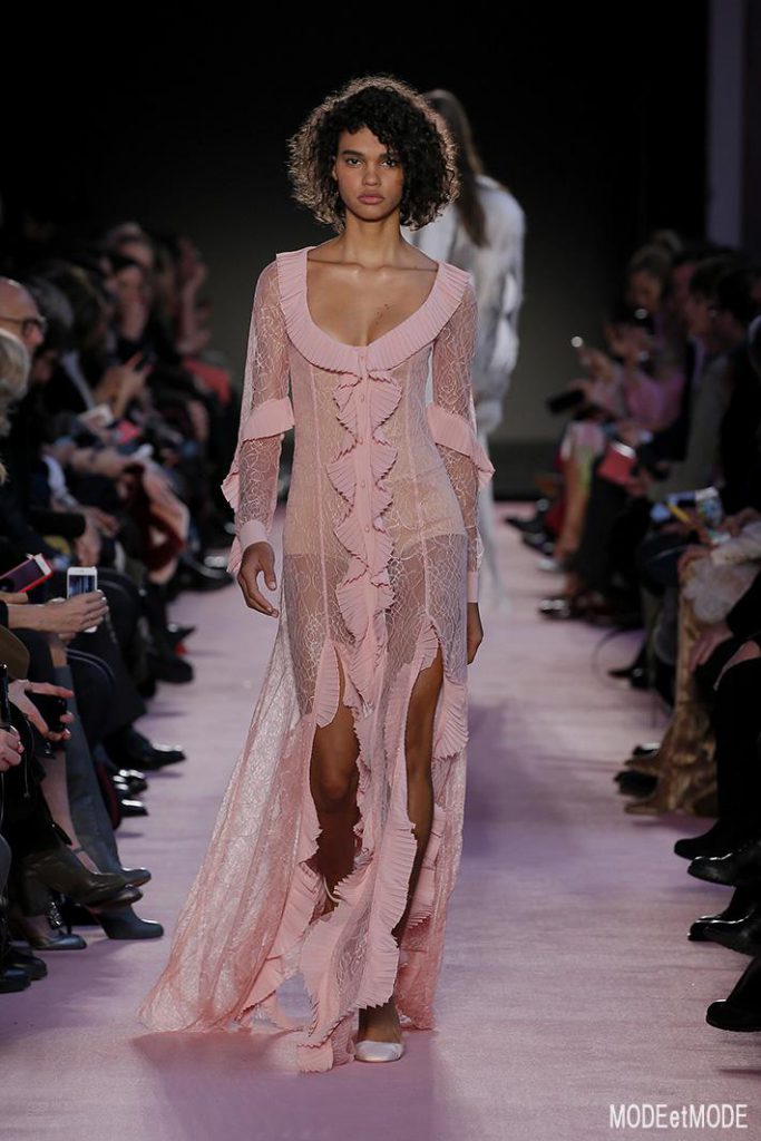 blumarine_aw18_036
