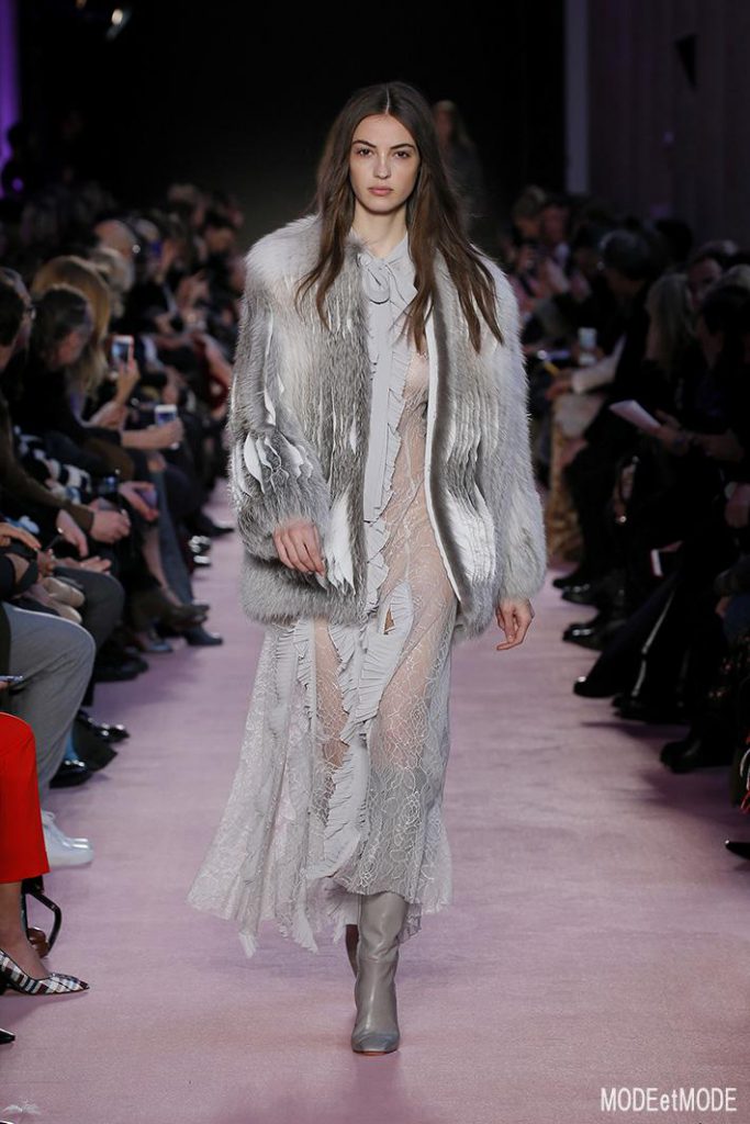 blumarine_aw18_037