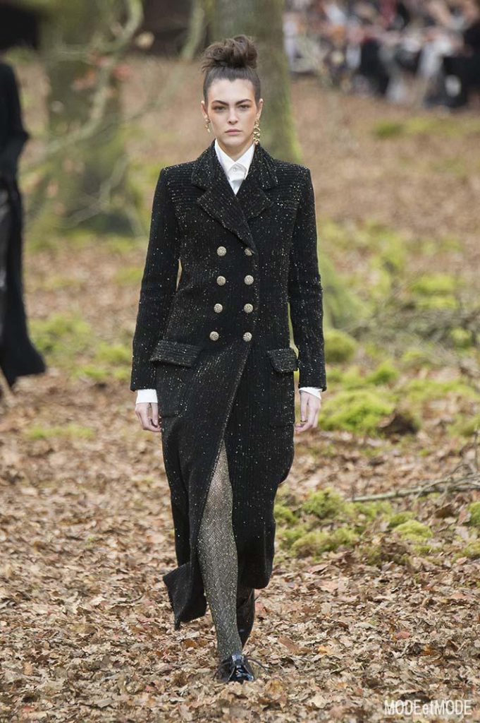 chanel_aw18_002