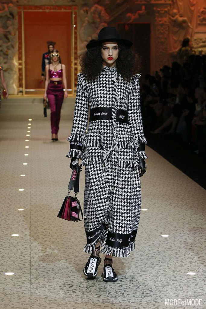 dolce_gabbana_aw18_044