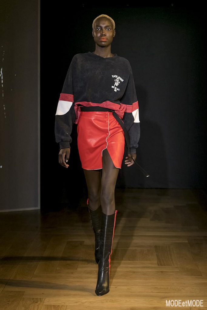 EACH x OTHER
Ready To Wear Fall Winter 2018 Collection
Paris Fashion Week