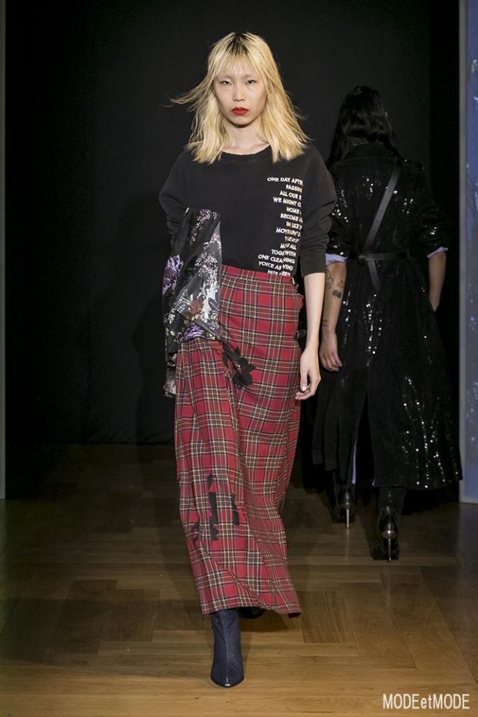 EACH x OTHER
Ready To Wear Fall Winter 2018 Collection
Paris Fashion Week