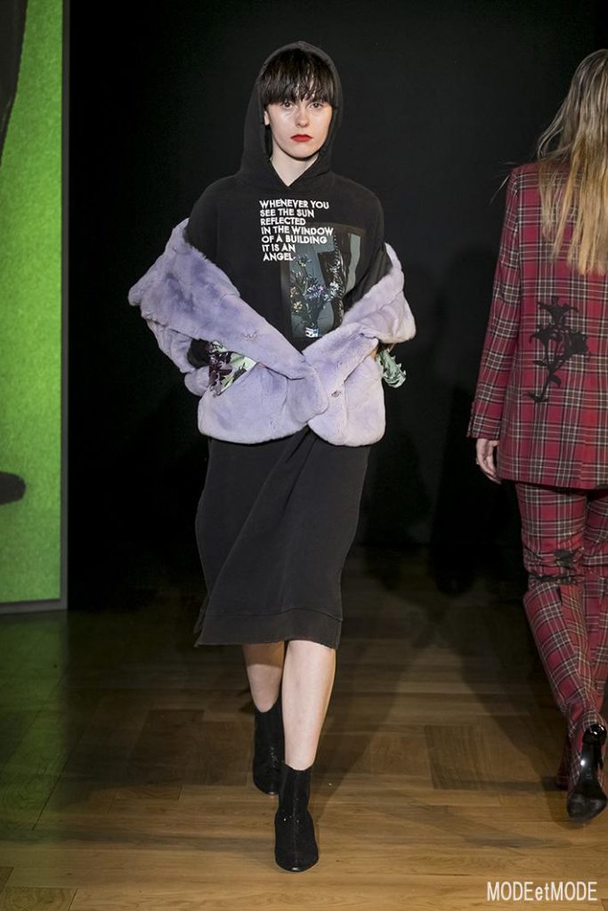 EACH x OTHER
Ready To Wear Fall Winter 2018 Collection
Paris Fashion Week