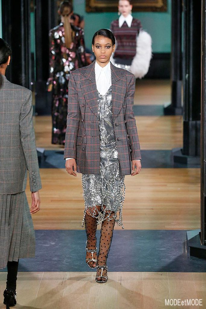 erdem_aw18_032