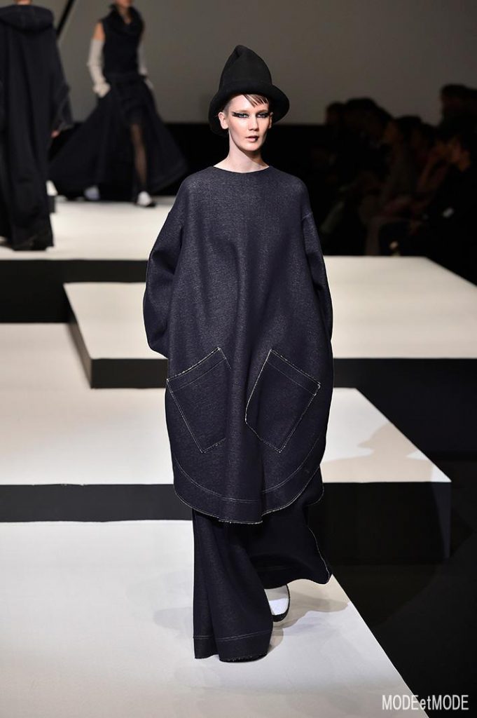 hiroko_koshino_aw18_016