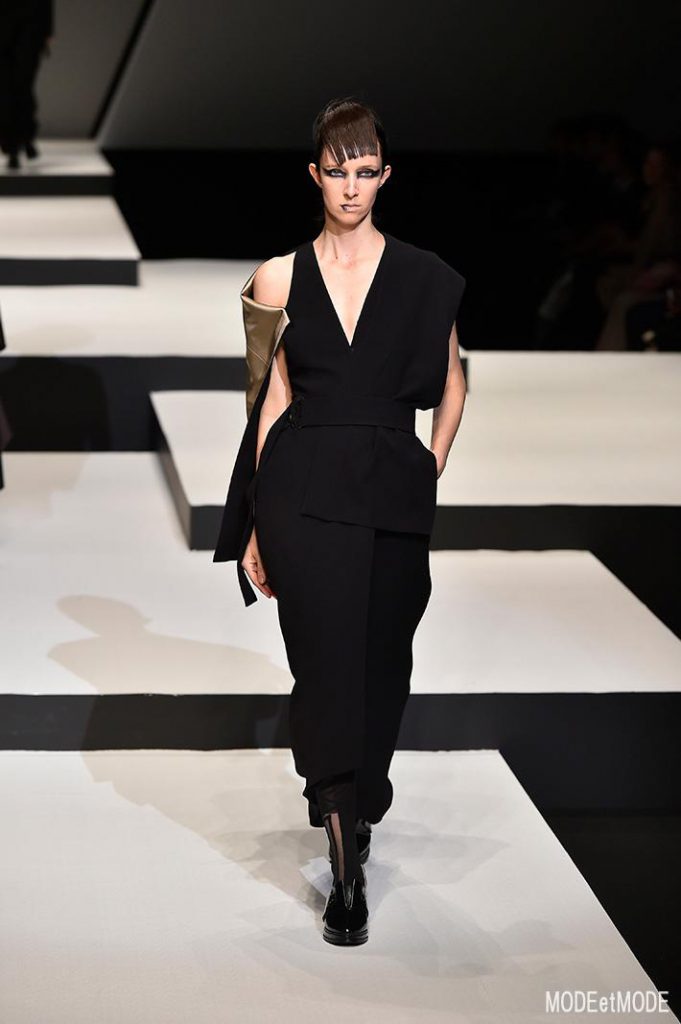 hiroko_koshino_aw18_054