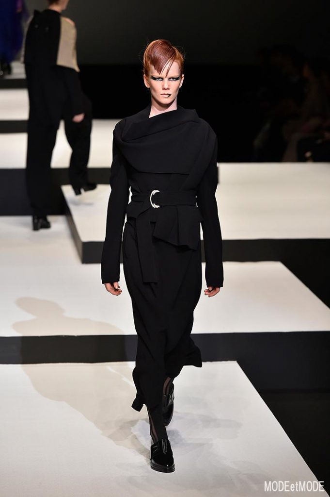 hiroko_koshino_aw18_056