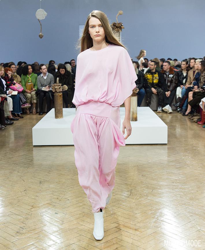 jw_anderson_aw18_011
