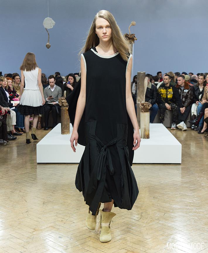 jw_anderson_aw18_014