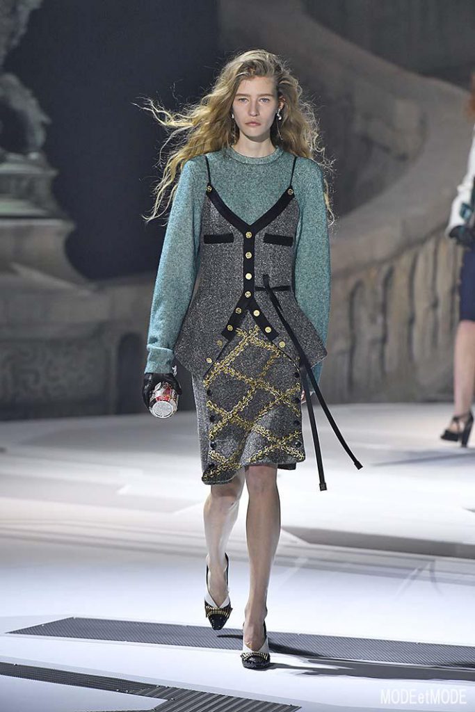 Louis Vuitton Paris Womenswear Fall Winter 2018-2019 Paris February/March 2018