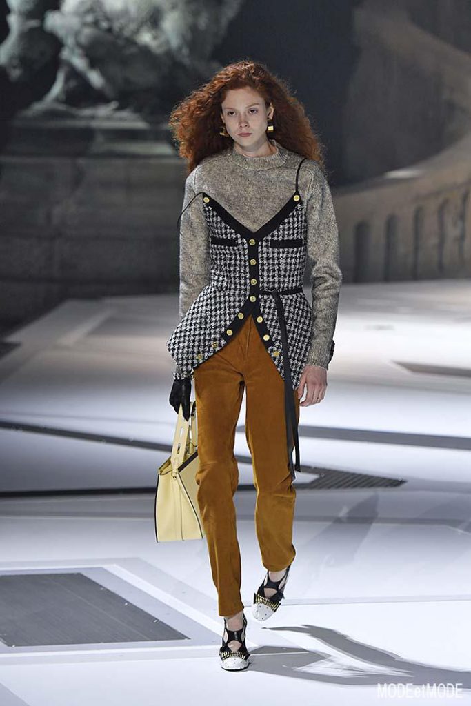 Louis Vuitton Paris Womenswear Fall Winter 2018-2019 Paris February/March 2018