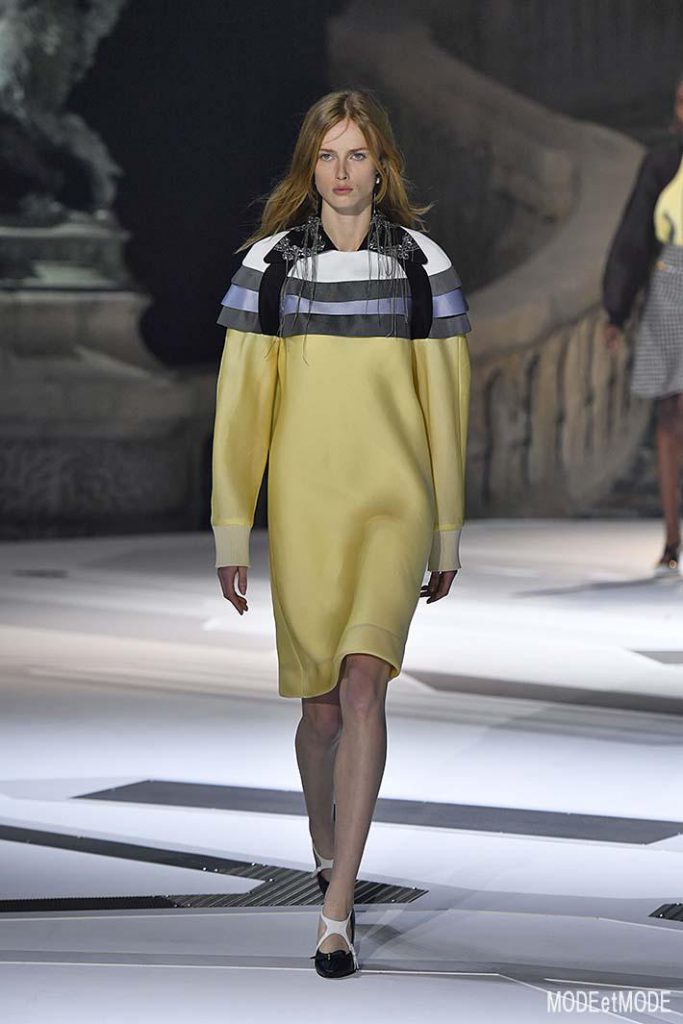 Louis Vuitton Paris Womenswear Fall Winter 2018-2019 Paris February/March 2018