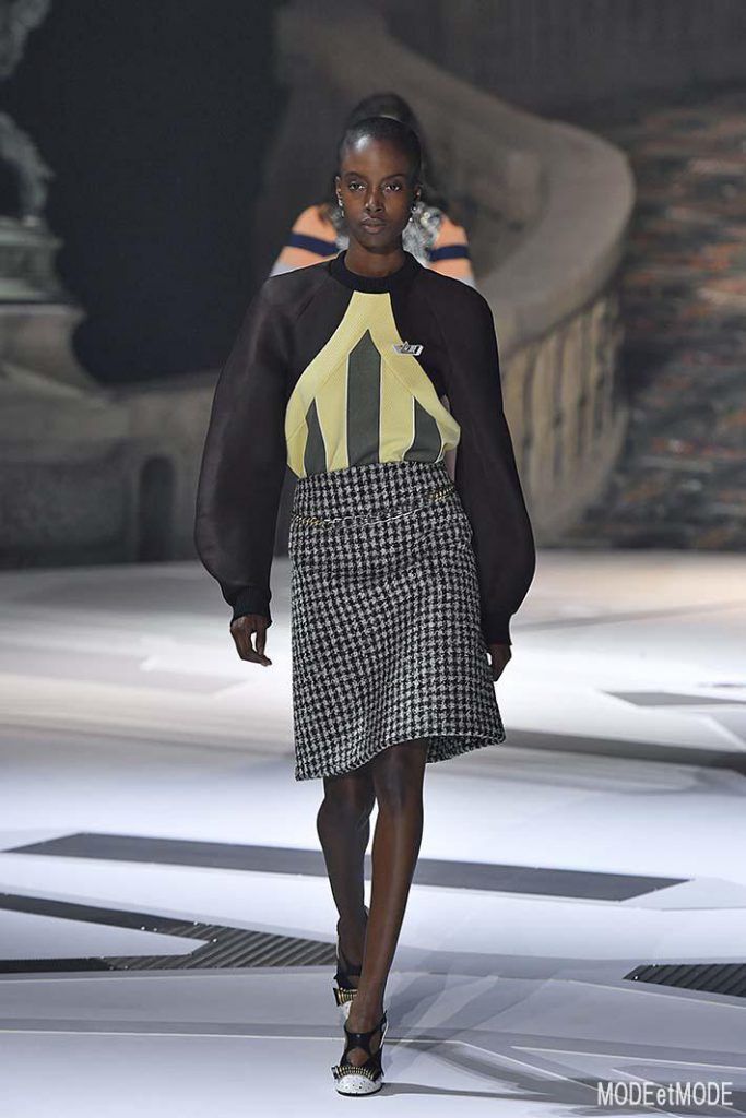 Louis Vuitton Paris Womenswear Fall Winter 2018-2019 Paris February/March 2018