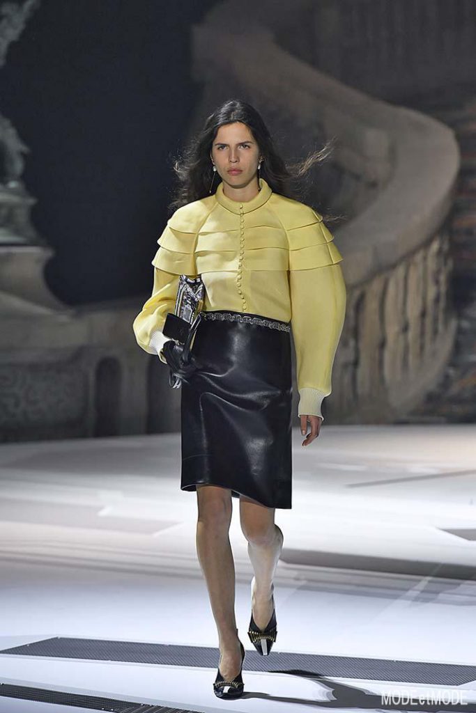 Louis Vuitton Paris Womenswear Fall Winter 2018-2019 Paris February/March 2018