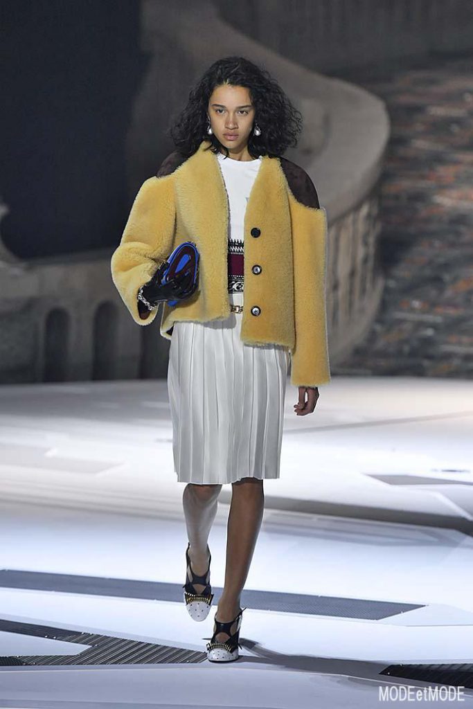 Louis Vuitton Paris Womenswear Fall Winter 2018-2019 Paris February/March 2018