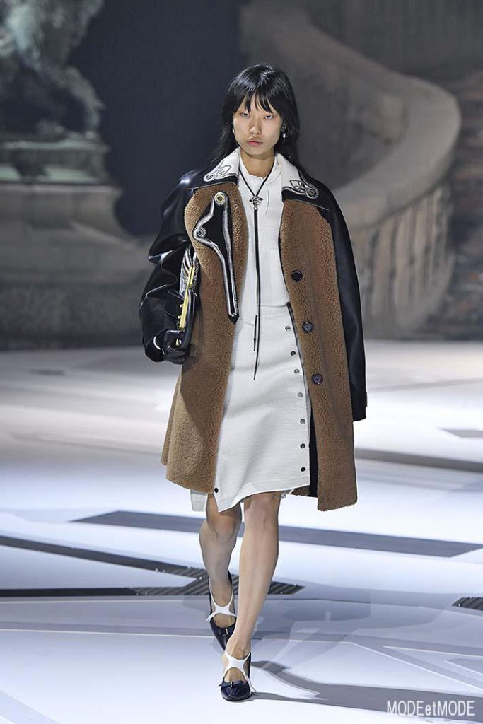 Louis Vuitton Paris Womenswear Fall Winter 2018-2019 Paris February/March 2018