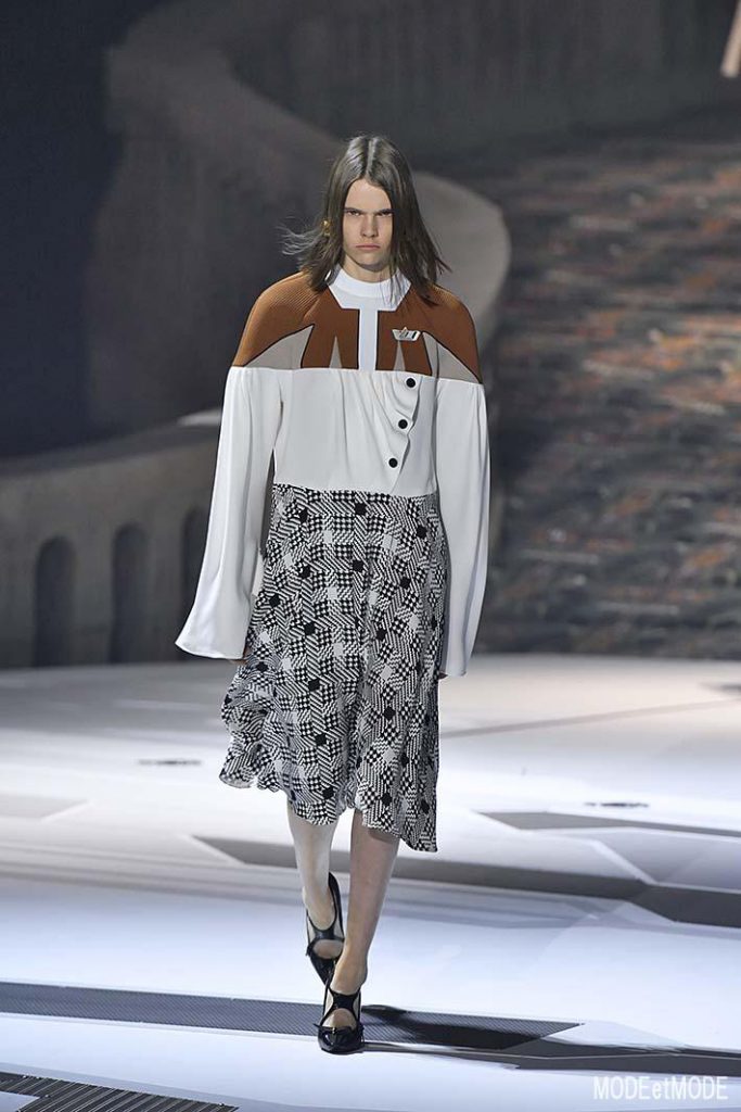 Louis Vuitton Paris Womenswear Fall Winter 2018-2019 Paris February/March 2018