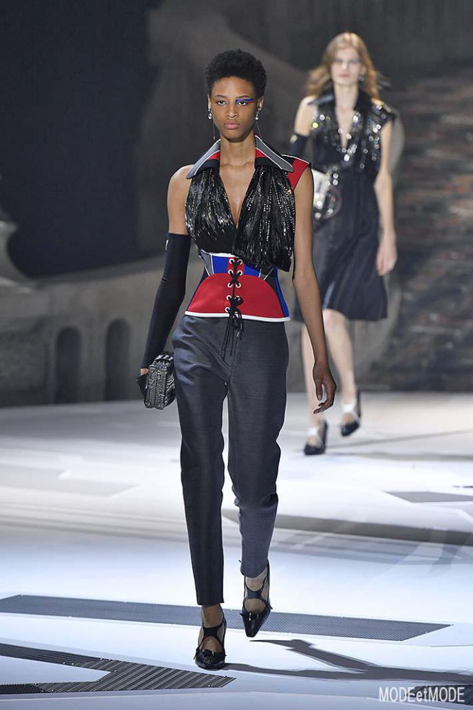 Louis Vuitton Paris Womenswear Fall Winter 2018-2019 Paris February/March 2018
