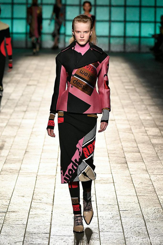 mary_katrantzou_aw18_003