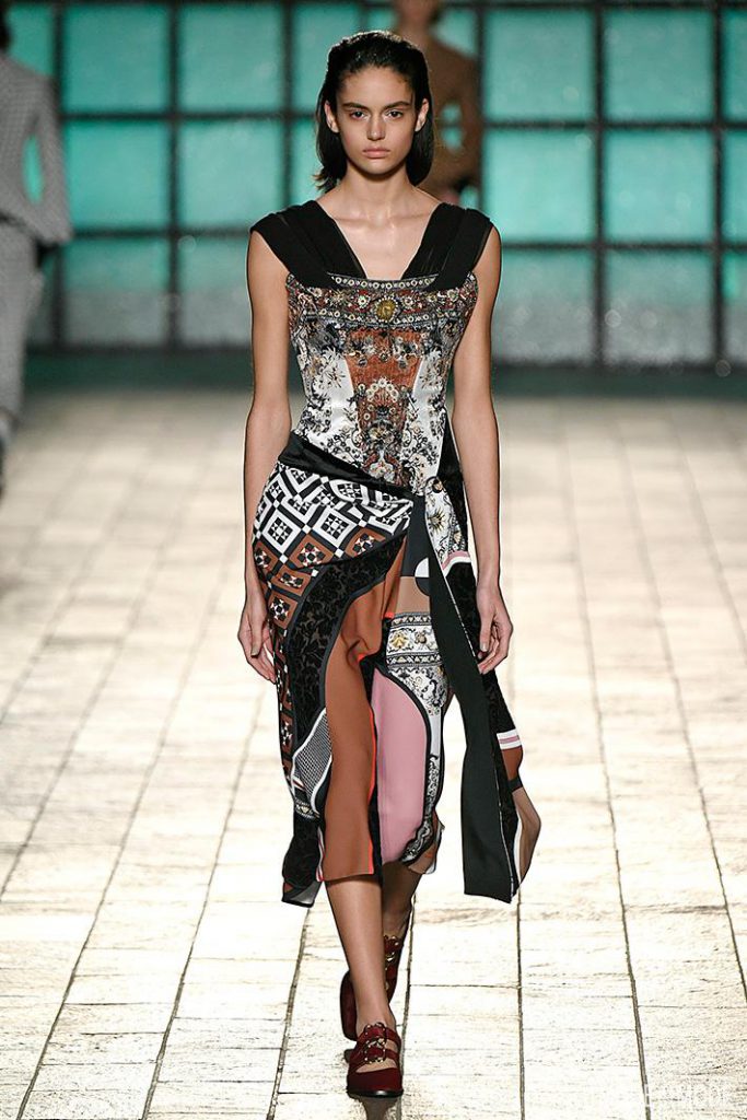 mary_katrantzou_aw18_011
