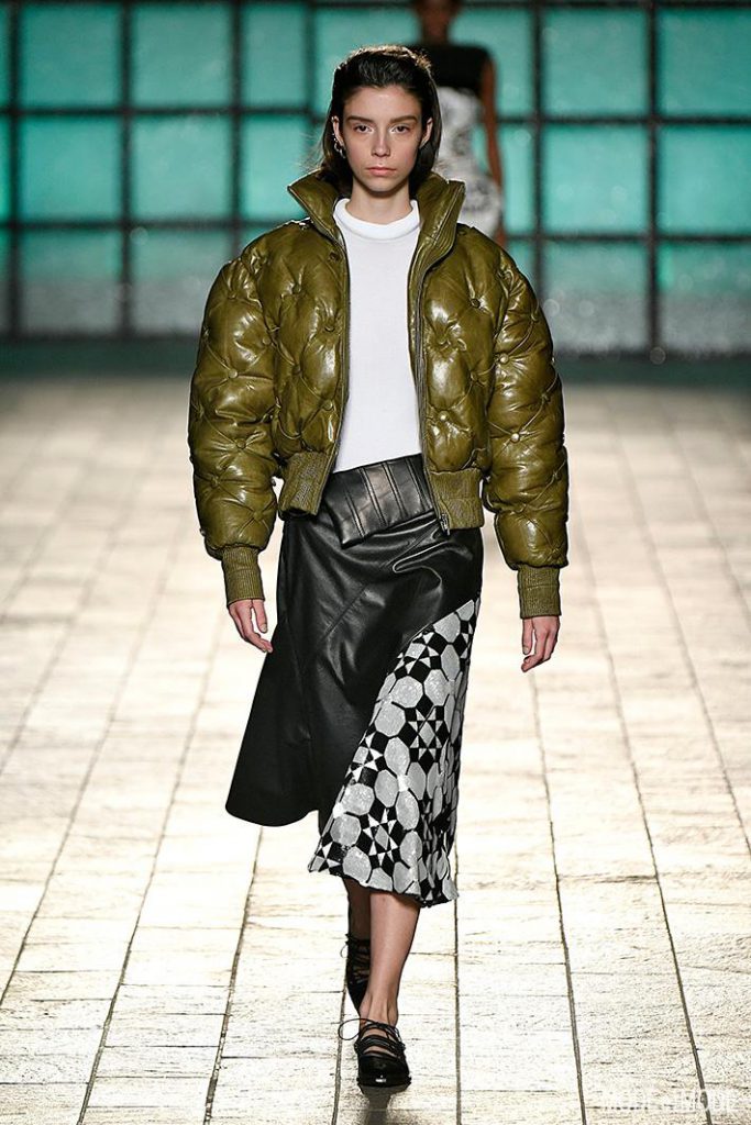 mary_katrantzou_aw18_015