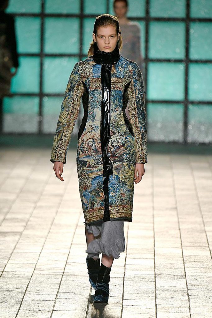 mary_katrantzou_aw18_020
