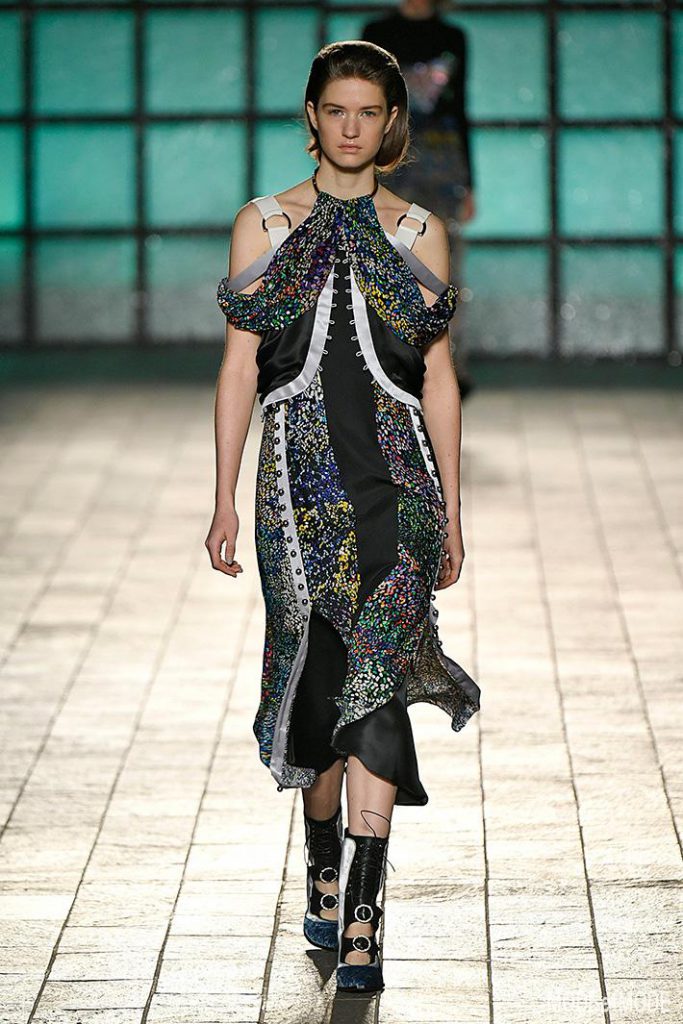 mary_katrantzou_aw18_025