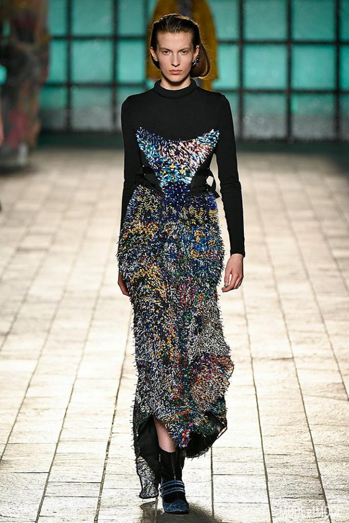 mary_katrantzou_aw18_026