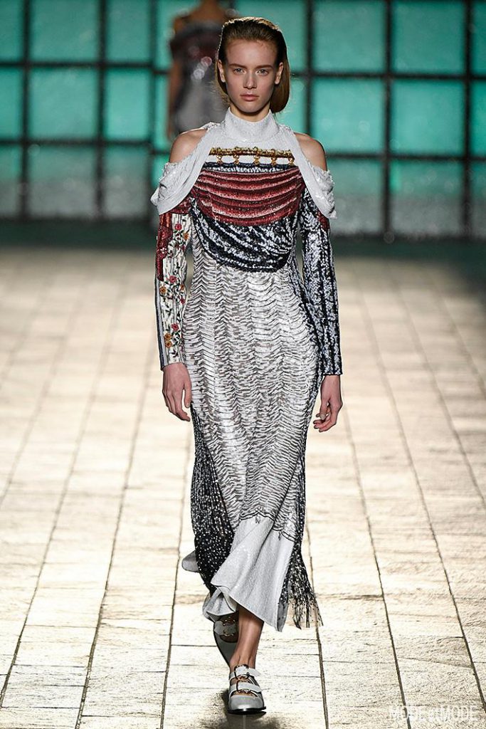 mary_katrantzou_aw18_037