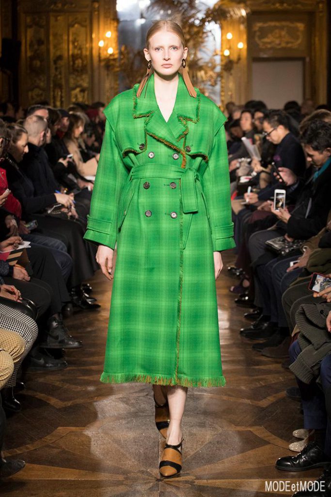 mila_schon_aw18_011