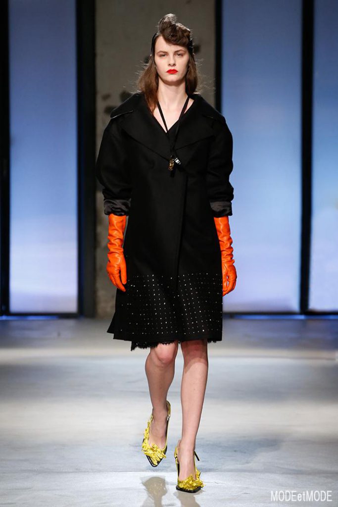 n_21_aw18_037